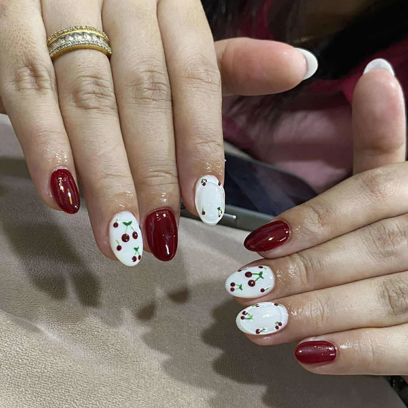 LENA Nails & Beauty Da Nang — Liquid Chrome Silver Mirror Tips