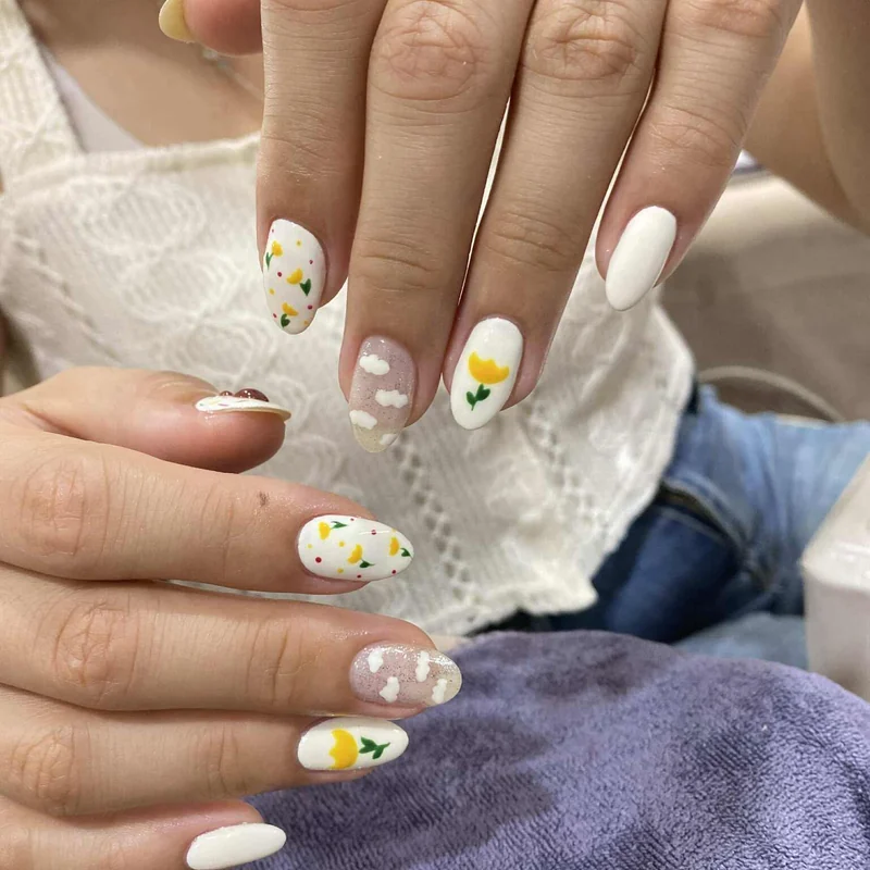 LENA Nails & Beauty Da Nang — 3D Handcrafted Blossom Petals